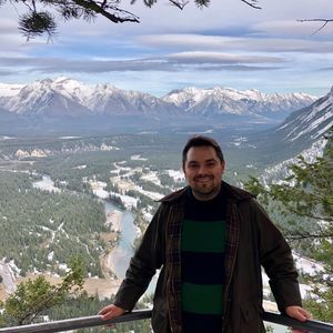 Meet your Posher, Tom